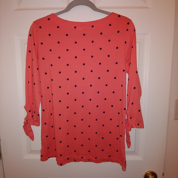 NWT Polka Dot three quarter sleeve top - Picture 2 of 6